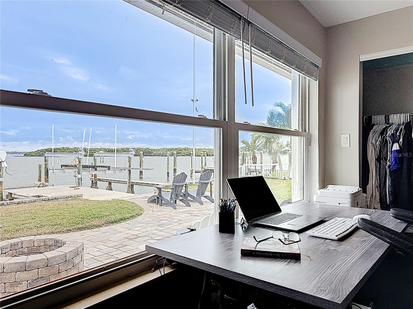 Listing photo id 44 for 533 Johns Pass Avenue