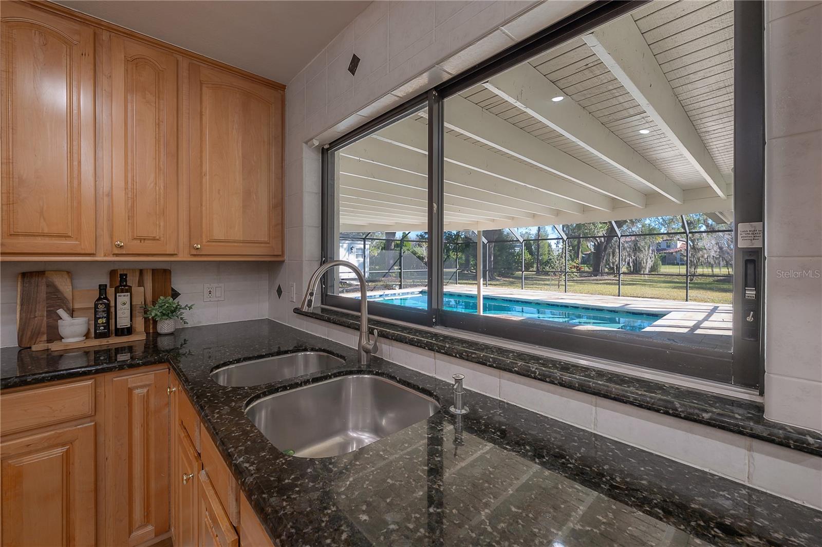 Image 14 of 33 For 18503 Turtle Drive