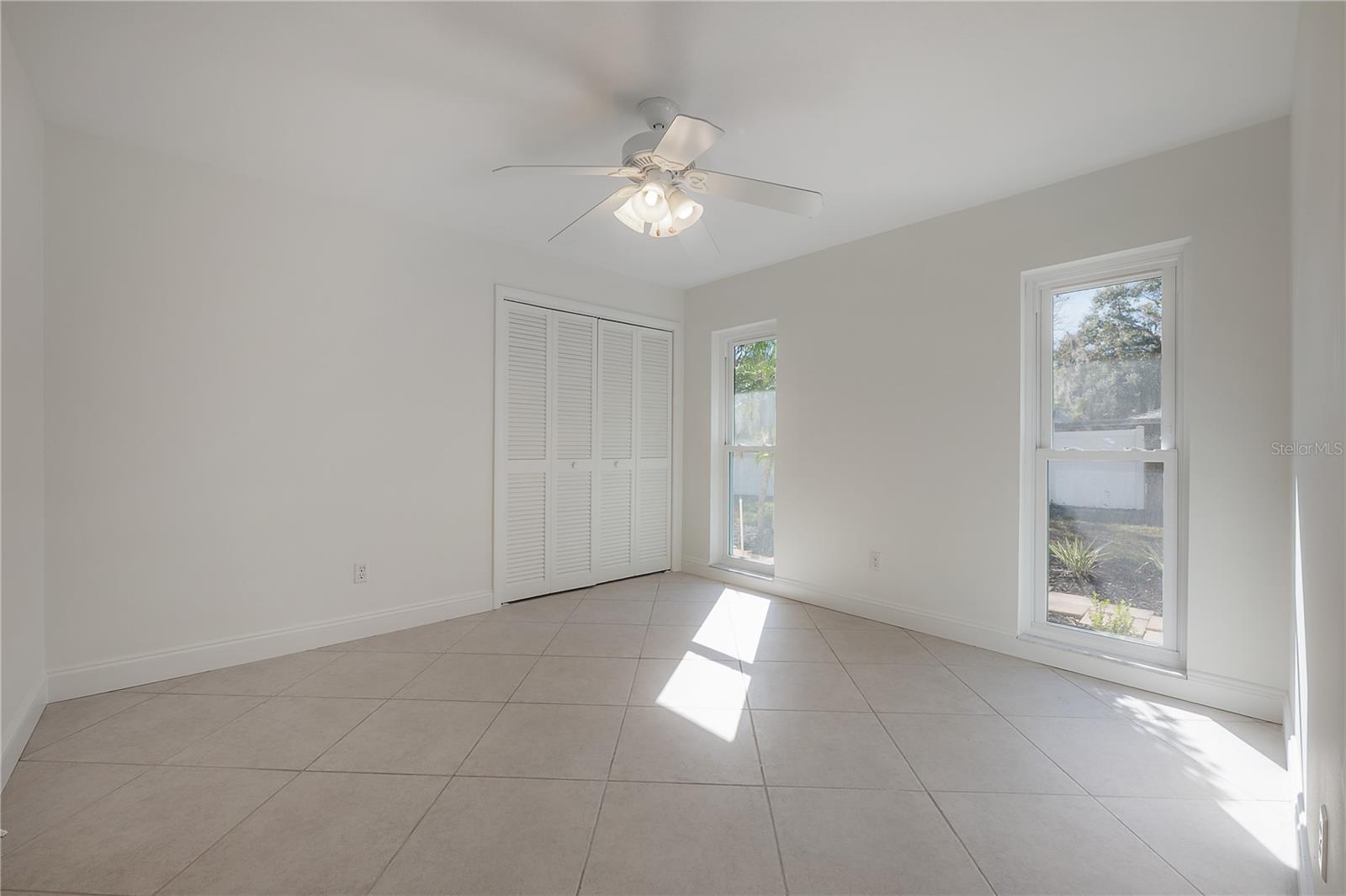 Image 17 of 33 For 18503 Turtle Drive