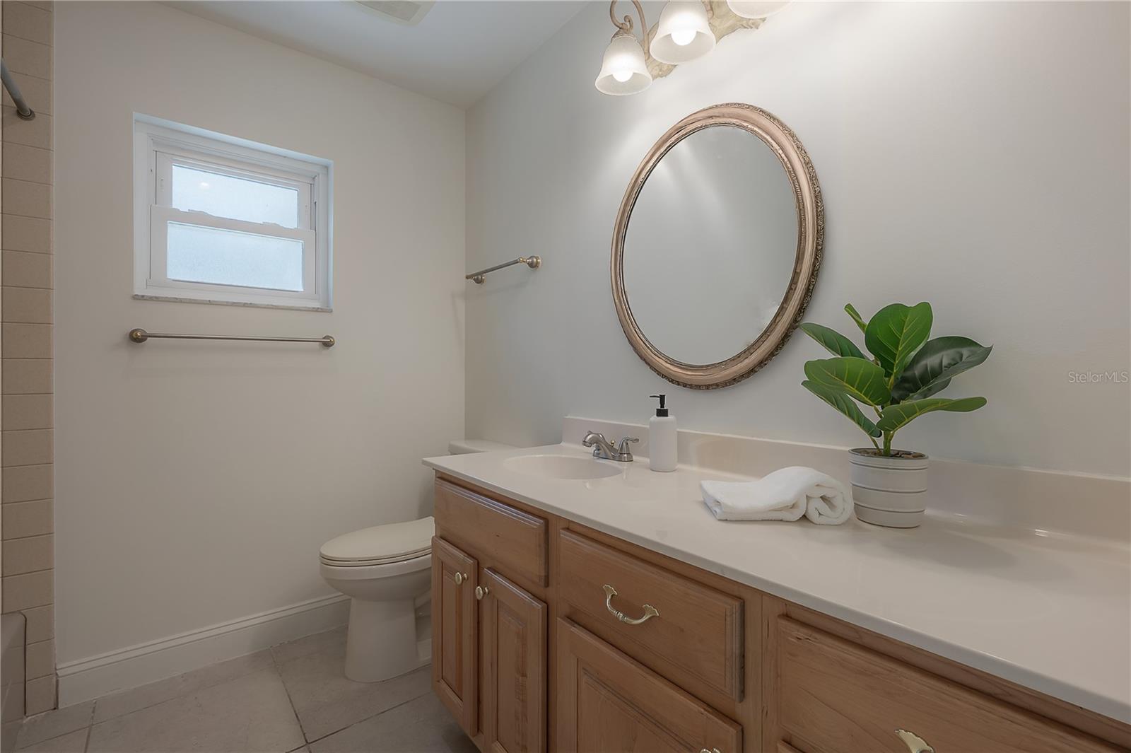 Image 18 of 33 For 18503 Turtle Drive