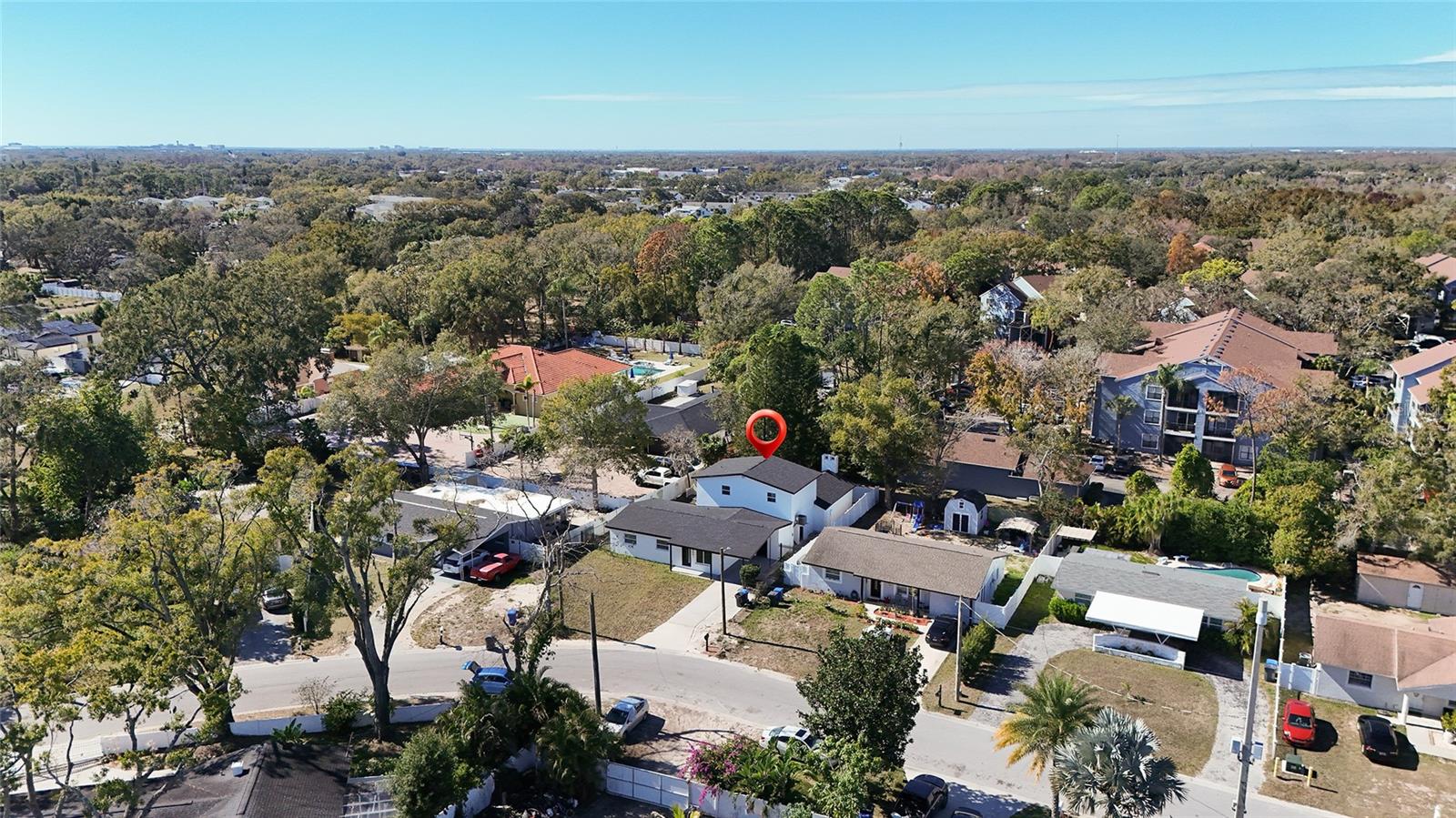 Image 12 of 65 For 8641 May Circle