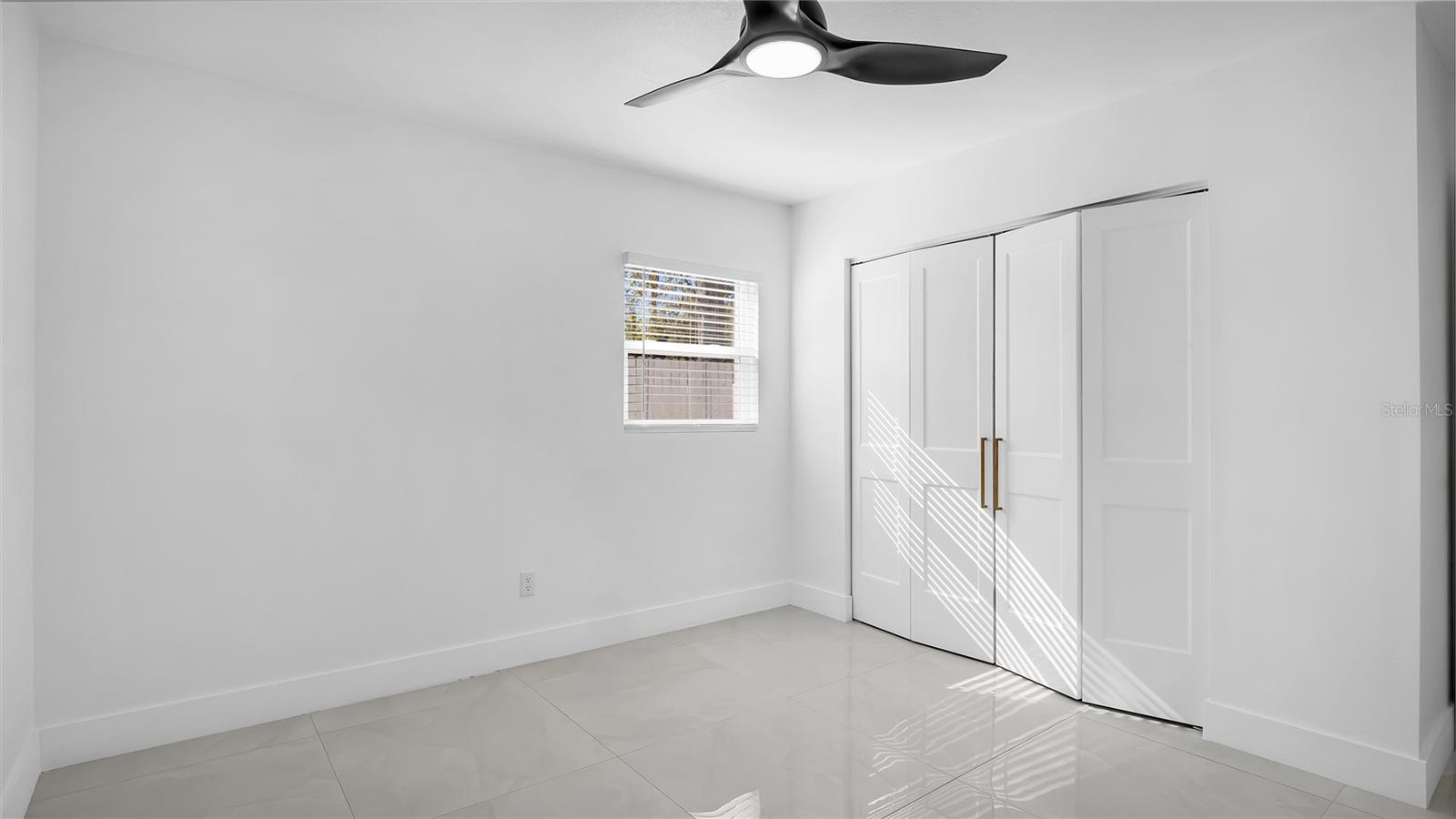 Image 22 of 65 For 8641 May Circle