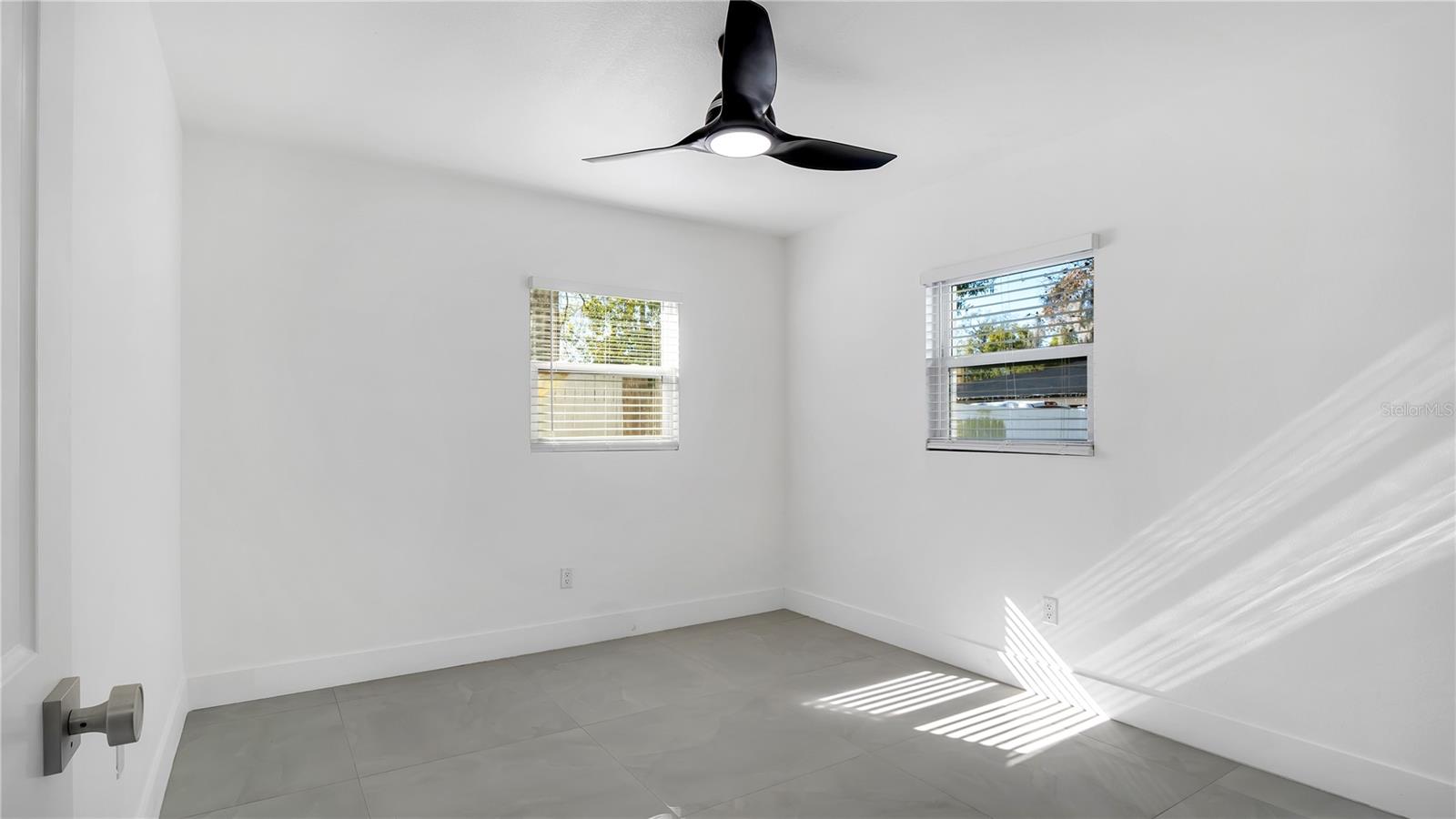 Image 24 of 65 For 8641 May Circle