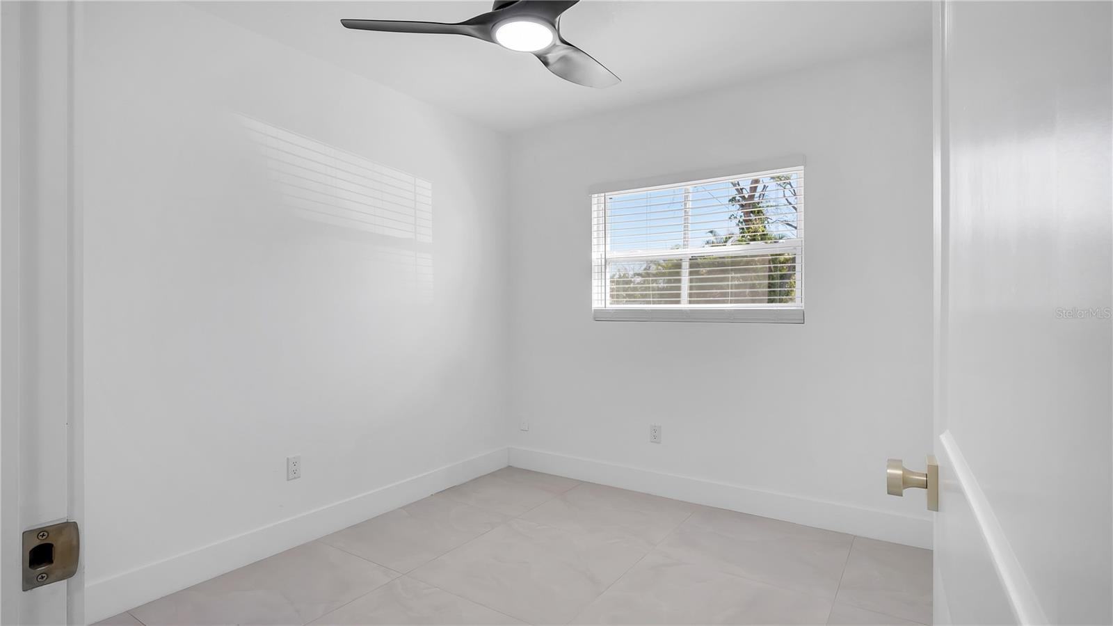 Image 29 of 65 For 8641 May Circle