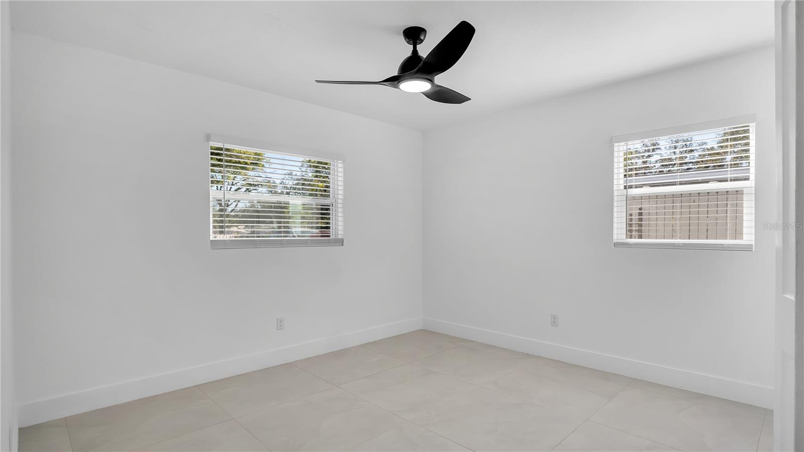 Image 30 of 65 For 8641 May Circle