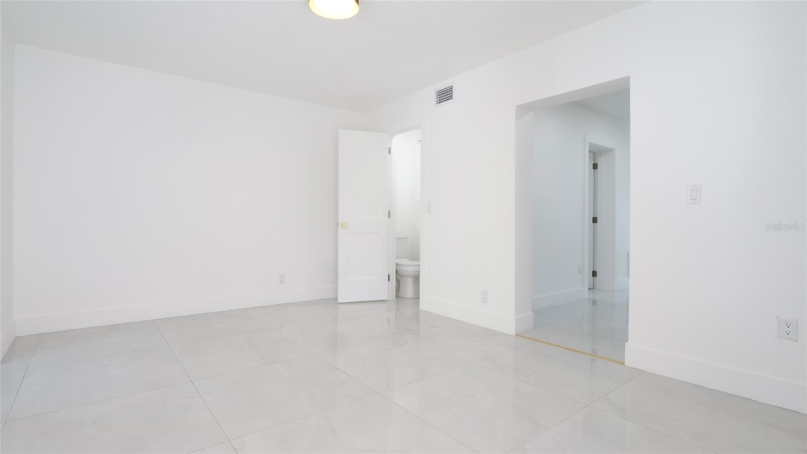 Image 35 of 65 For 8641 May Circle