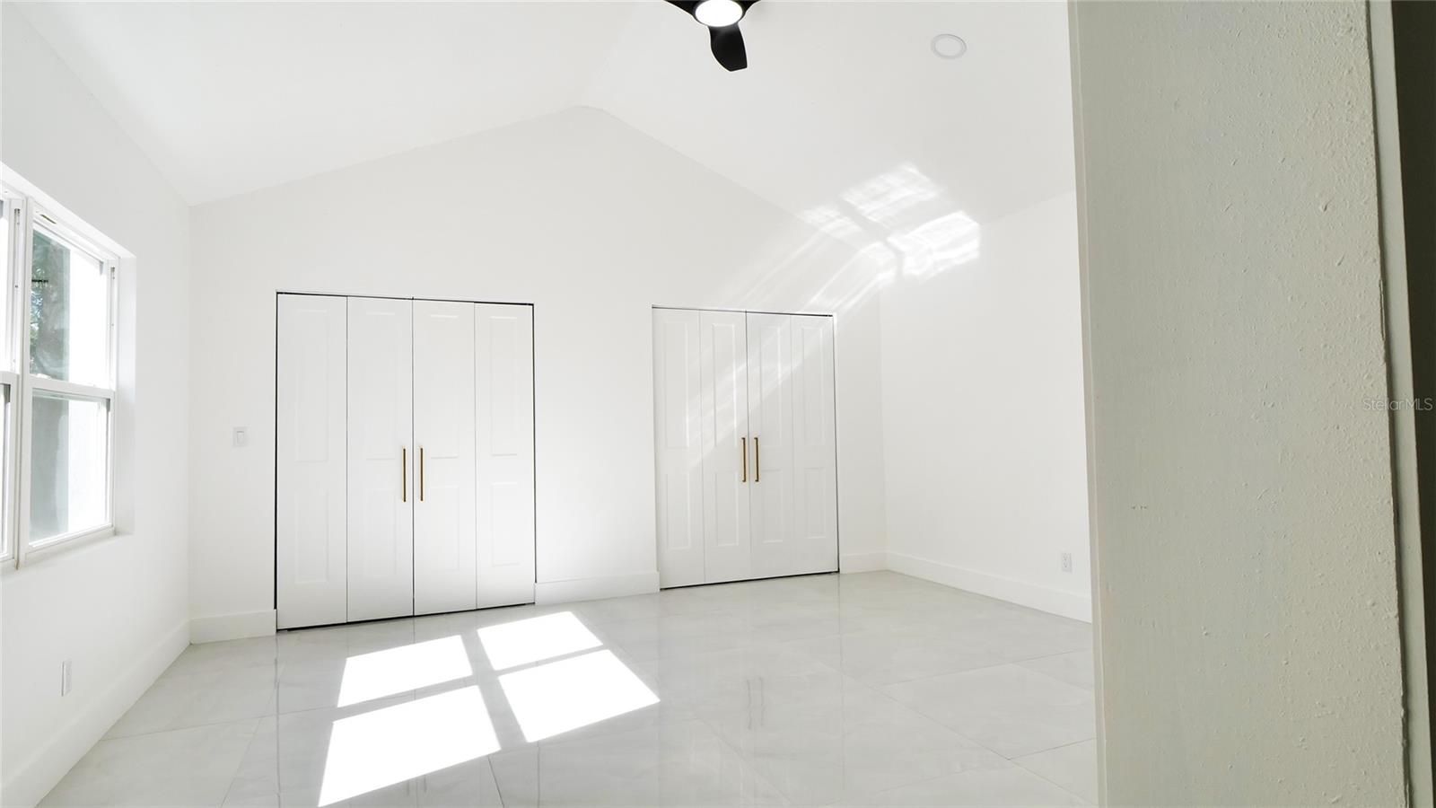 Image 41 of 65 For 8641 May Circle