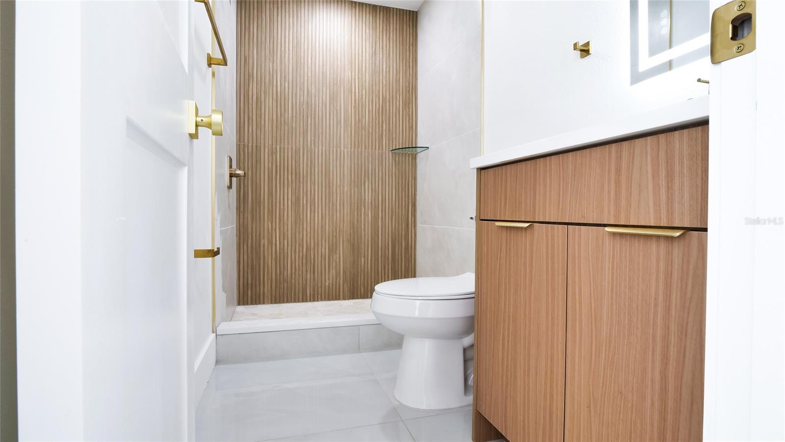 Image 48 of 65 For 8641 May Circle