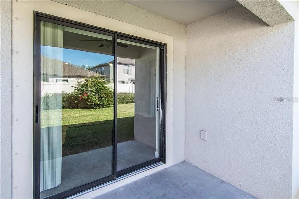 Listing photo id 19 for 10019 Newminster Loop