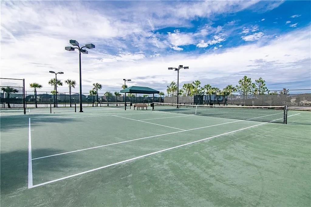 Listing photo id 24 for 10019 Newminster Loop