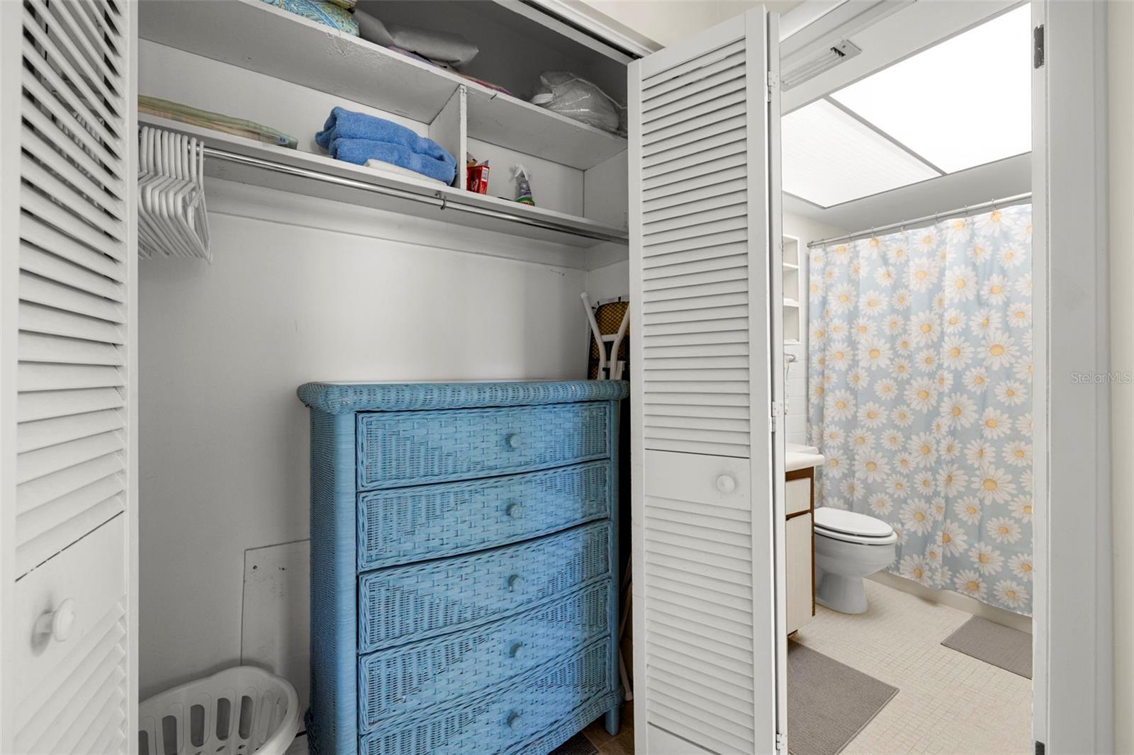 Image 23 of 38 For 100 Glennes Lane 207