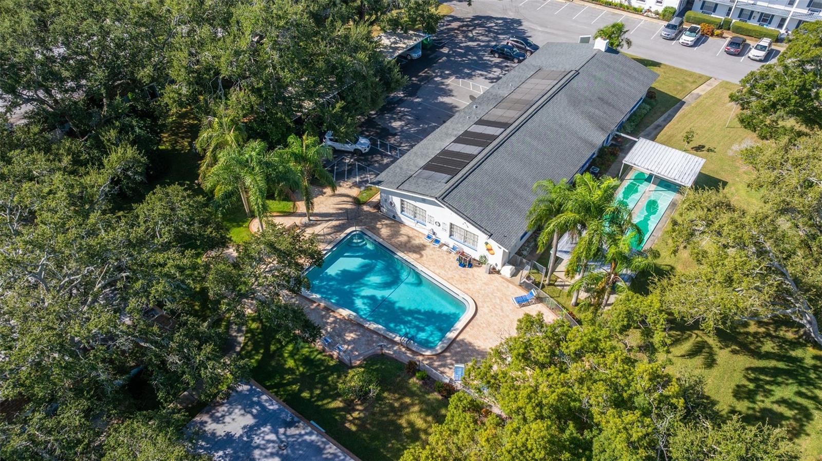 Image 35 of 38 For 100 Glennes Lane 207