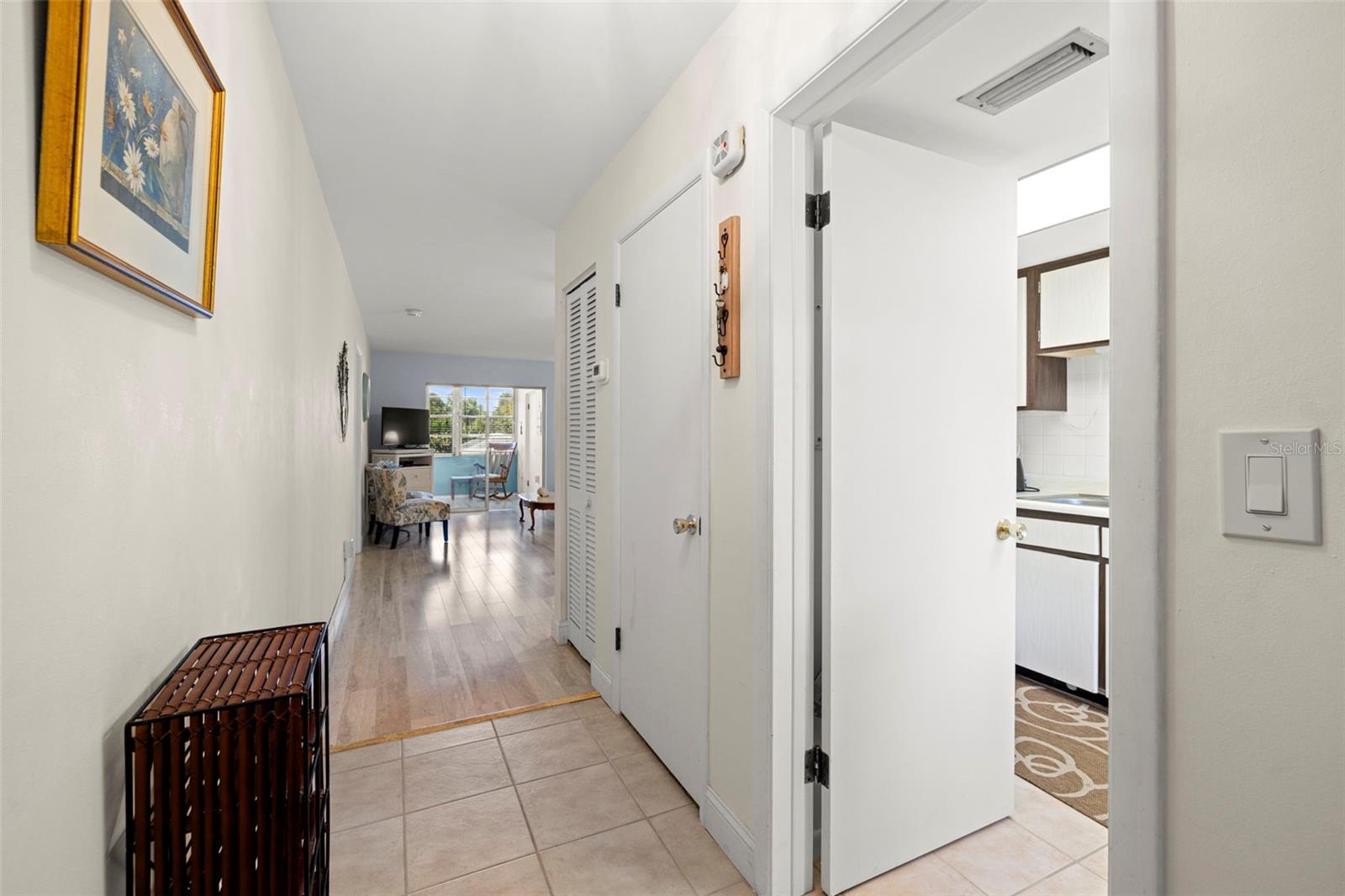 Image 4 of 38 For 100 Glennes Lane 207