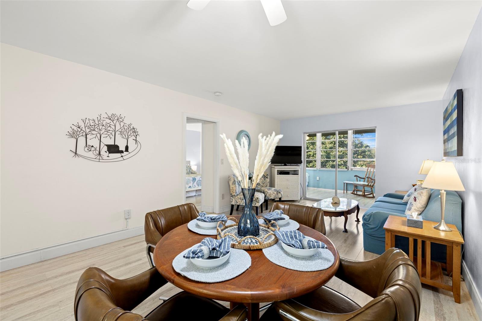 Image 6 of 38 For 100 Glennes Lane 207