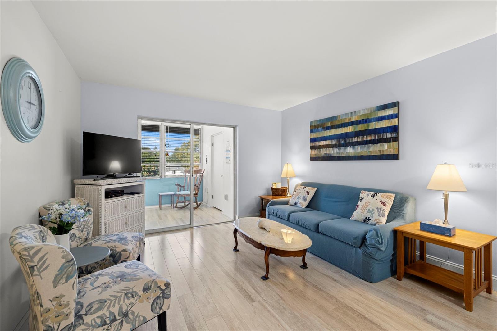 Image 9 of 38 For 100 Glennes Lane 207