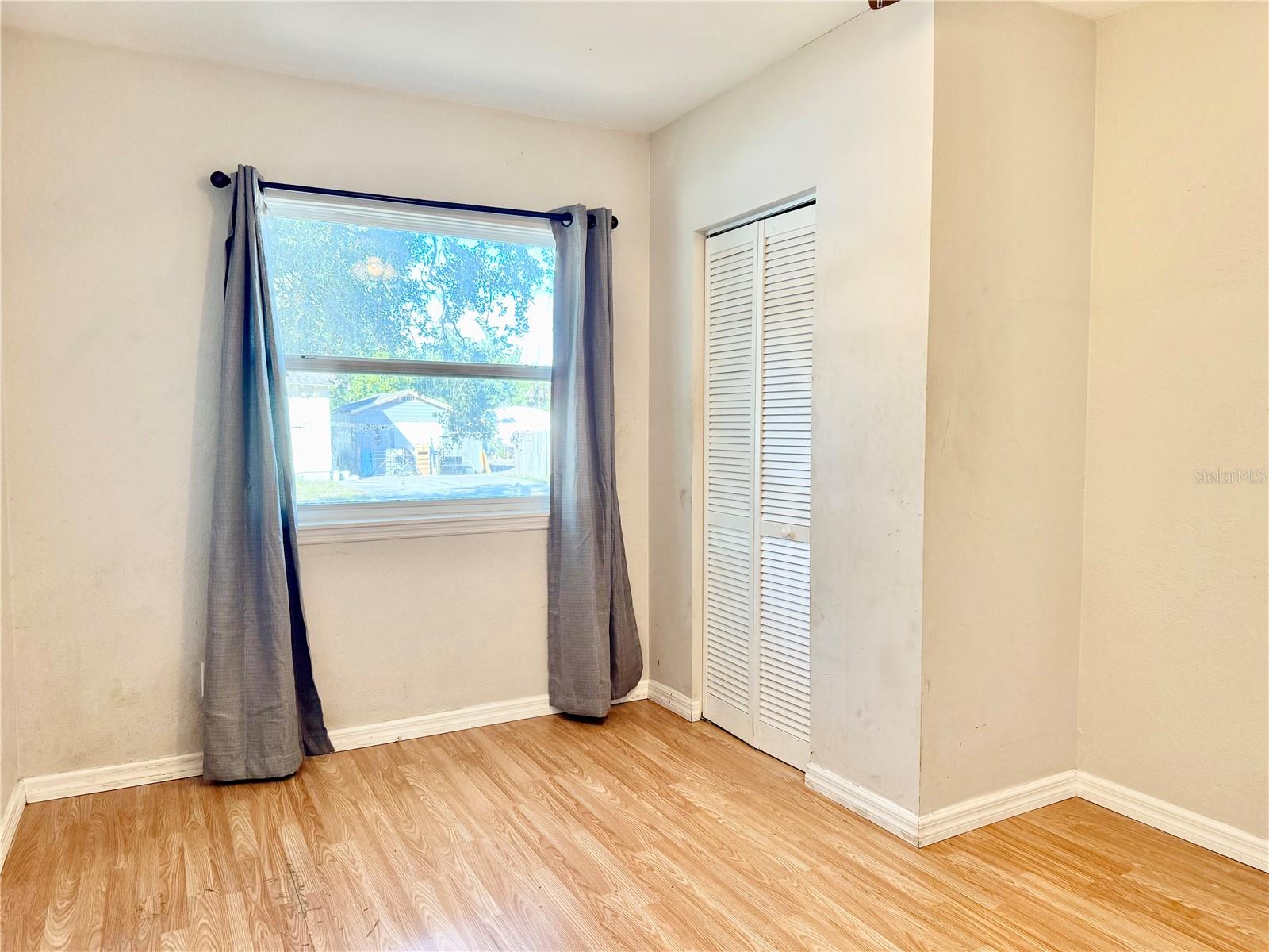 Image 9 of 20 For 2226 46th Avenue N