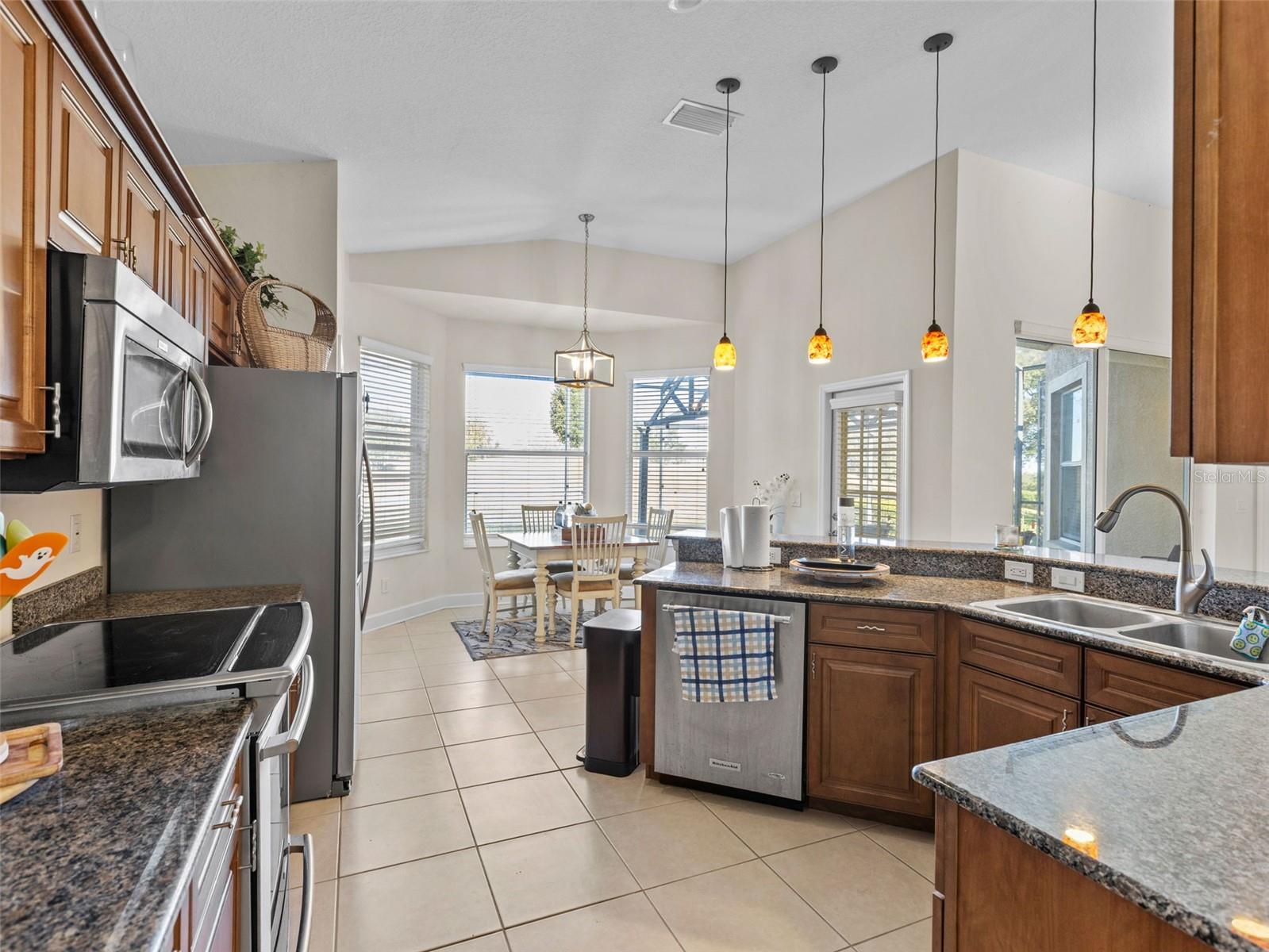 Image 13 of 39 For 13235 Palmilla Circle