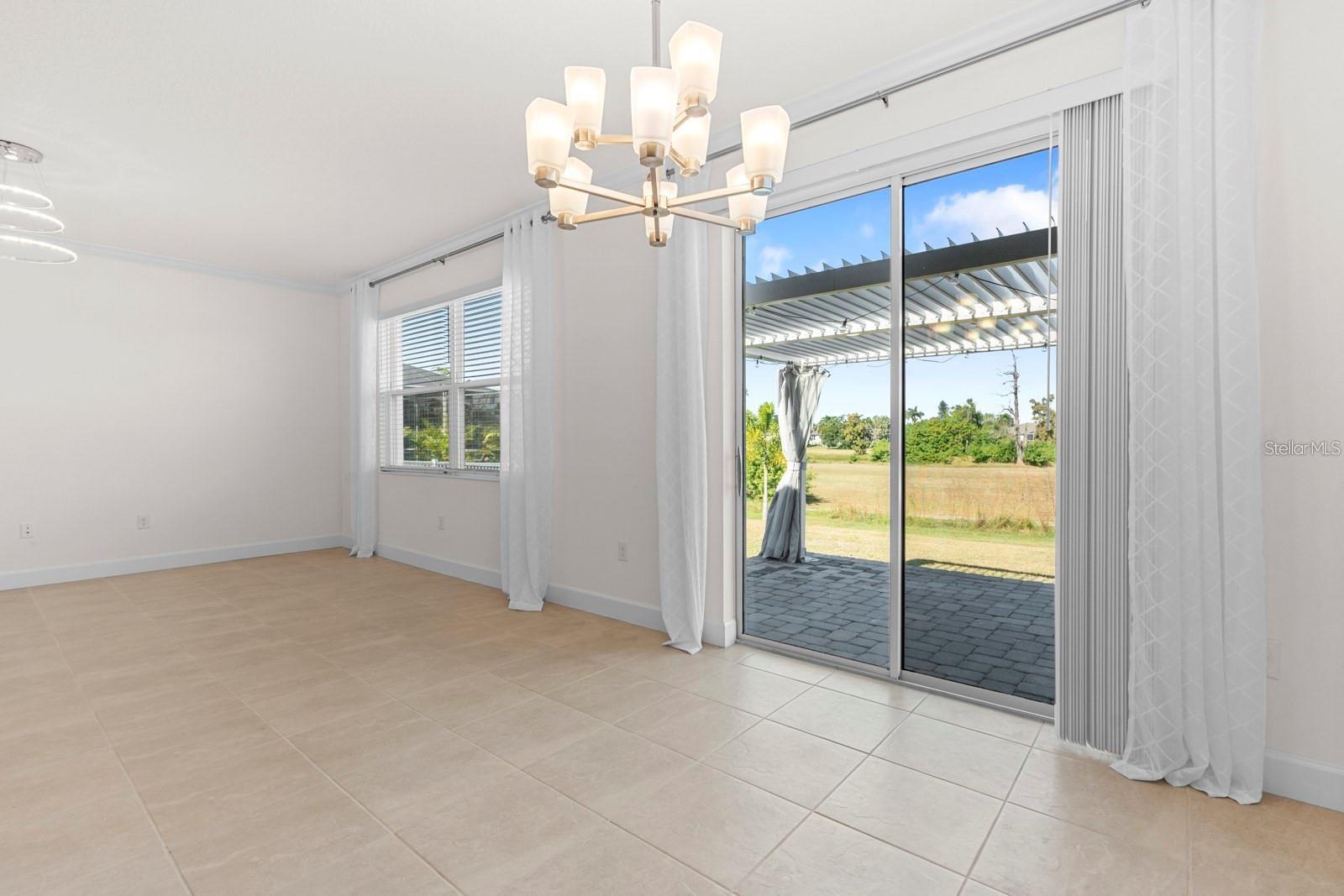 Image 13 of 66 For 933 Signet Drive