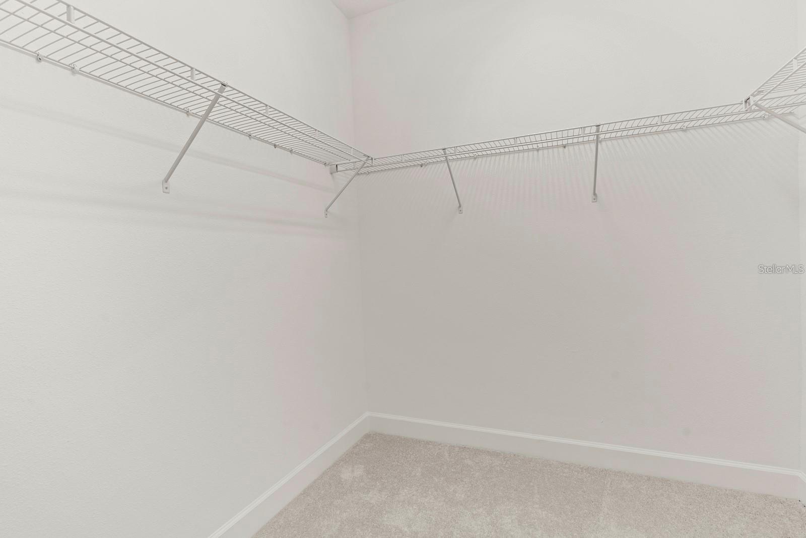 Image 23 of 66 For 933 Signet Drive