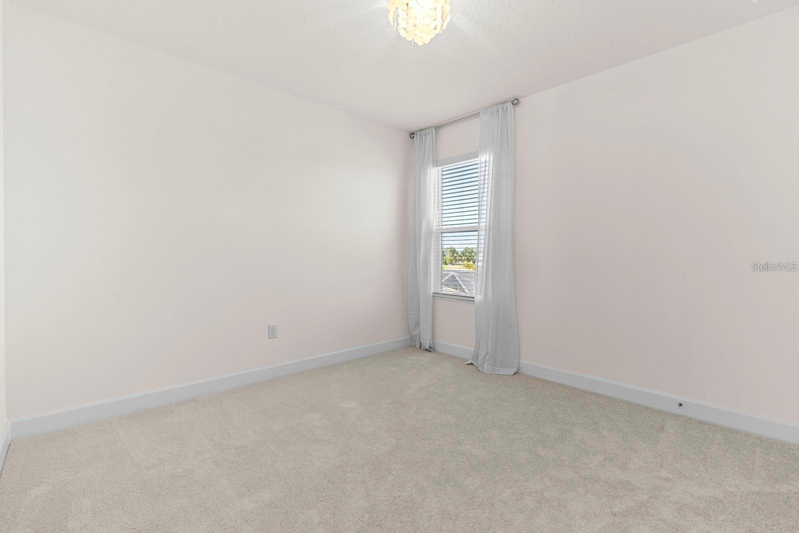 Image 37 of 66 For 933 Signet Drive