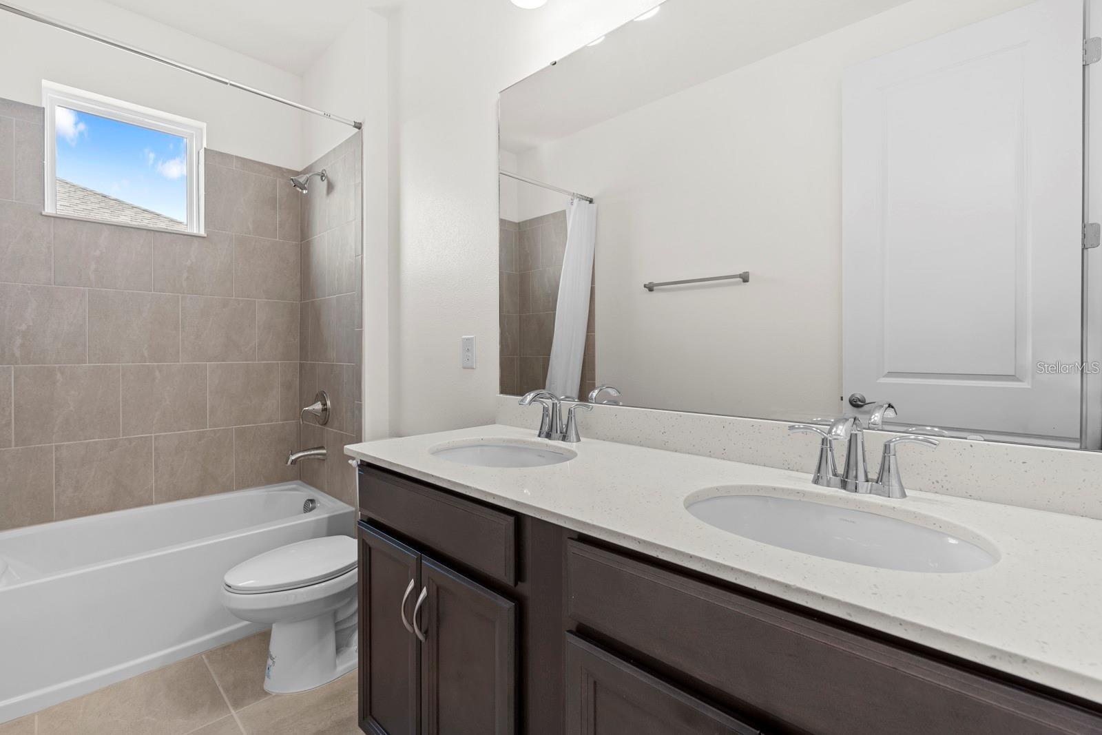 Image 43 of 66 For 933 Signet Drive