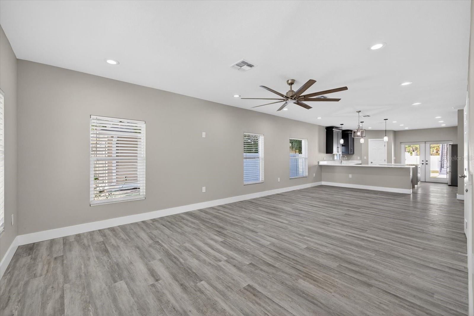 Image 18 of 88 For 1819 13th Avenue S