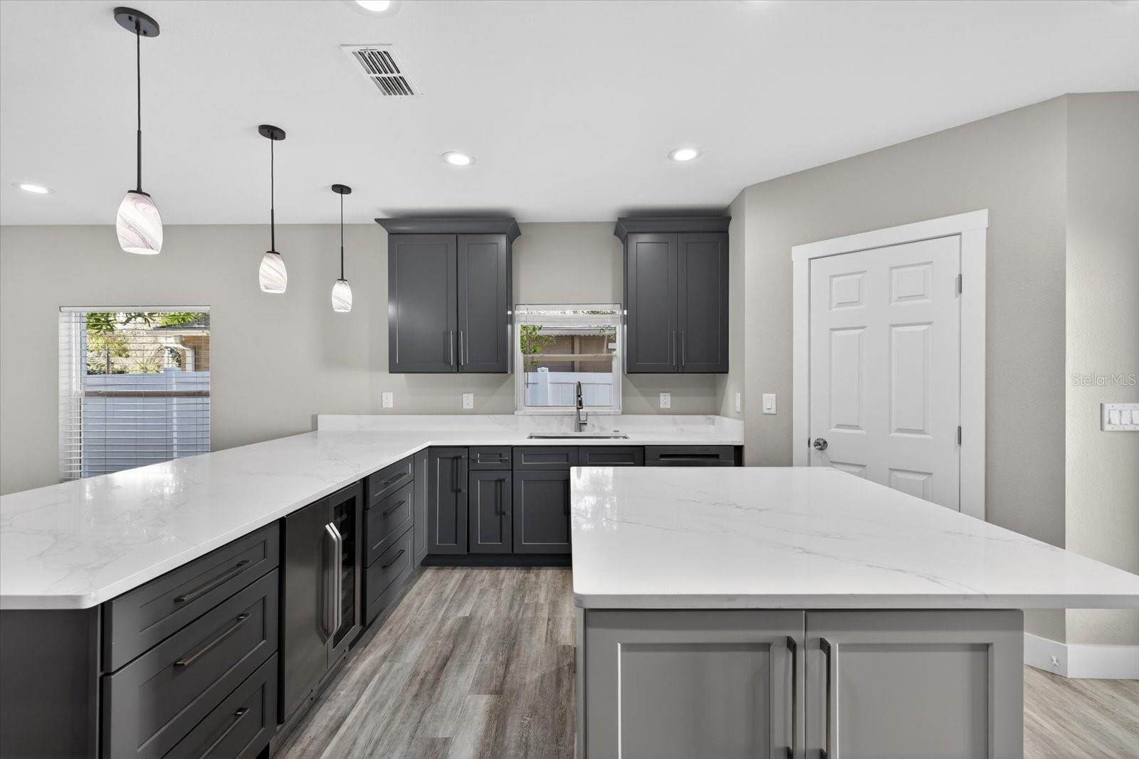 Image 25 of 88 For 1819 13th Avenue S