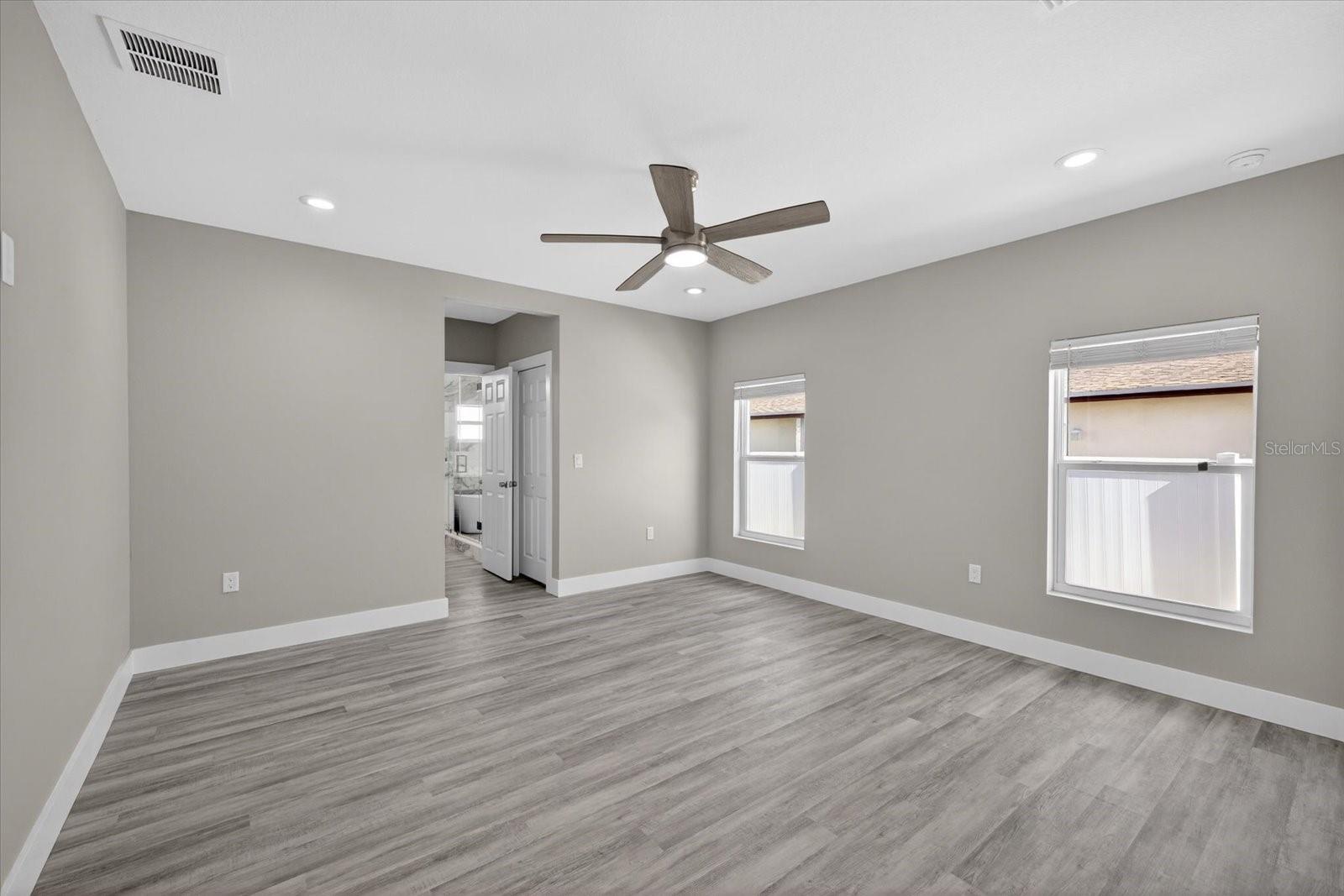 Image 36 of 88 For 1819 13th Avenue S