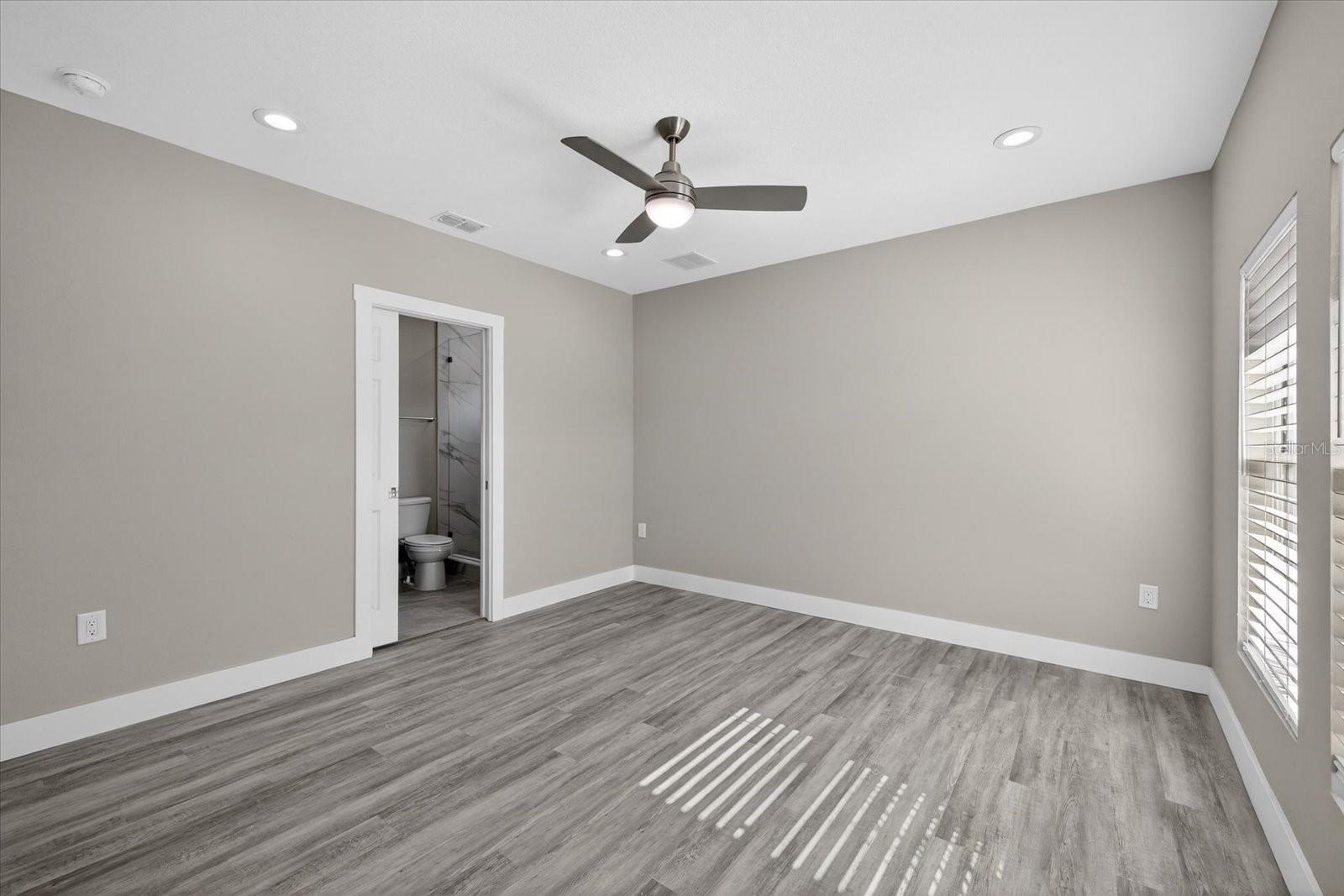 Image 50 of 88 For 1819 13th Avenue S