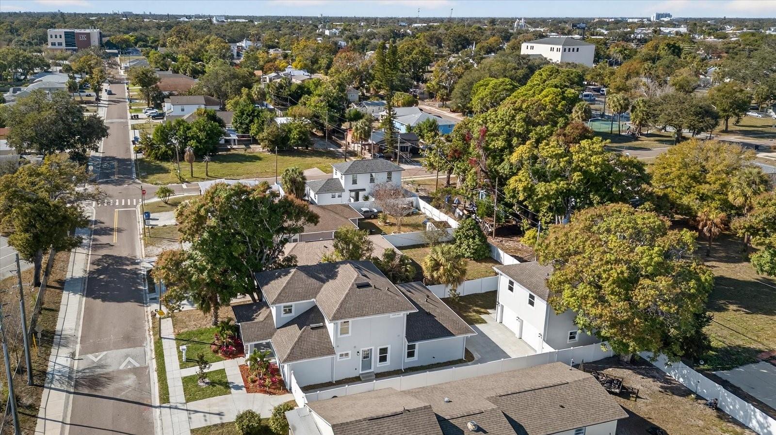 Image 6 of 88 For 1819 13th Avenue S