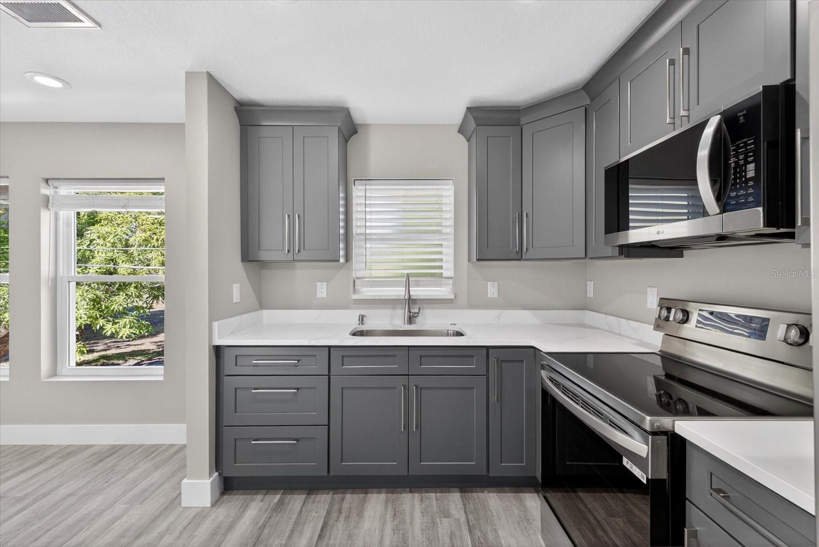 Image 84 of 88 For 1819 13th Avenue S