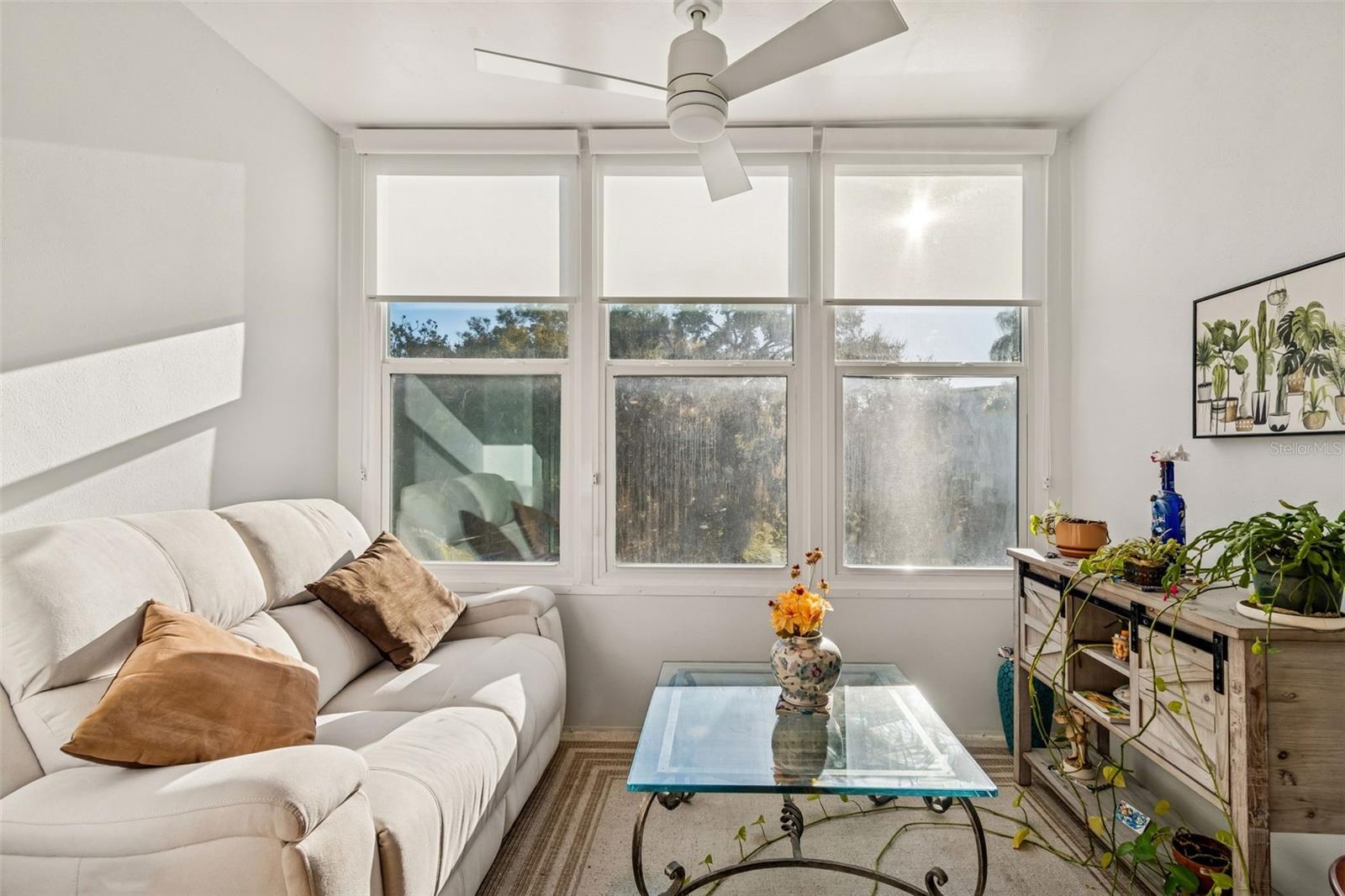 Image 21 of 39 For 946 Virginia Street 201