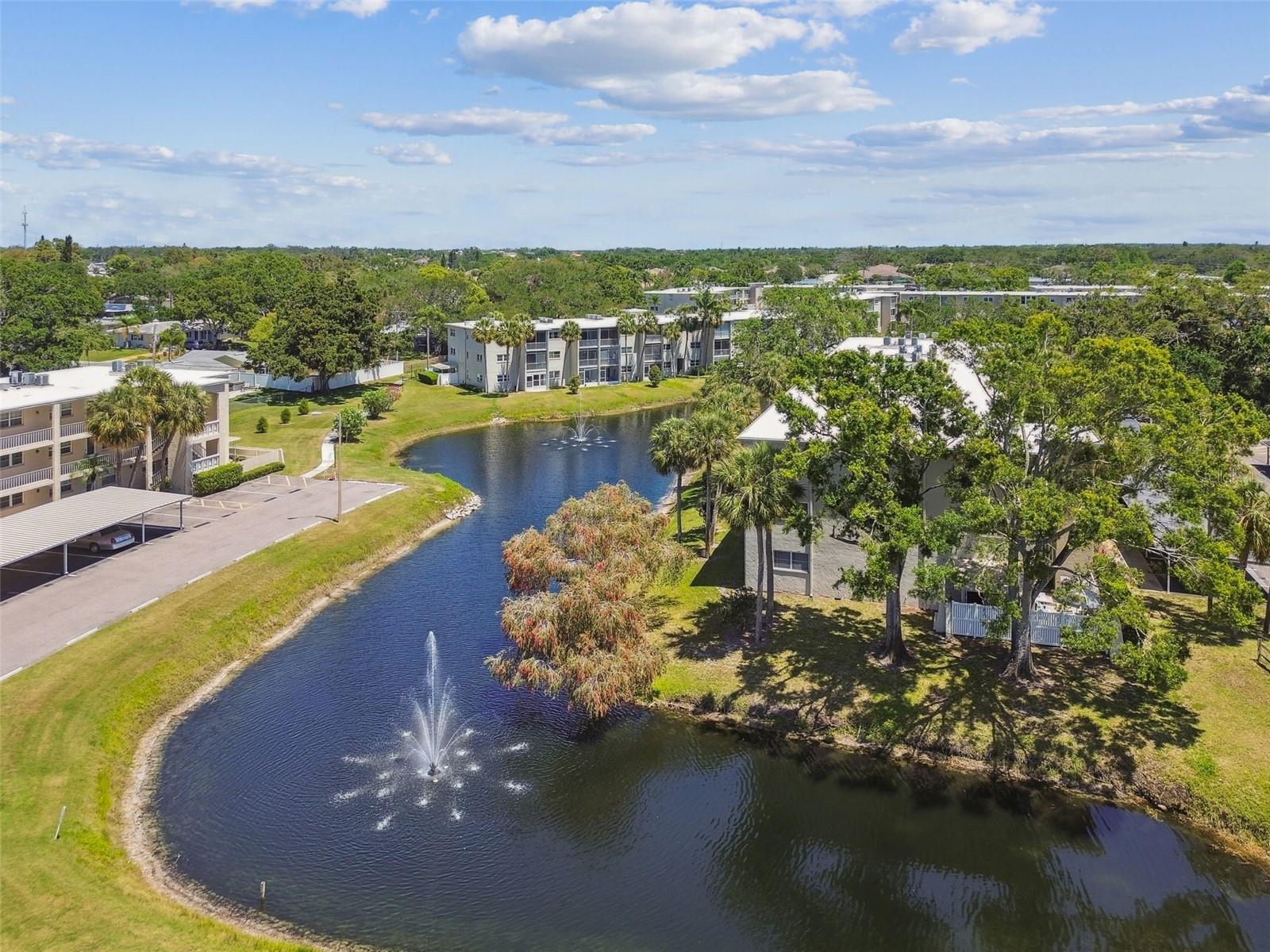 Image 23 of 39 For 946 Virginia Street 201