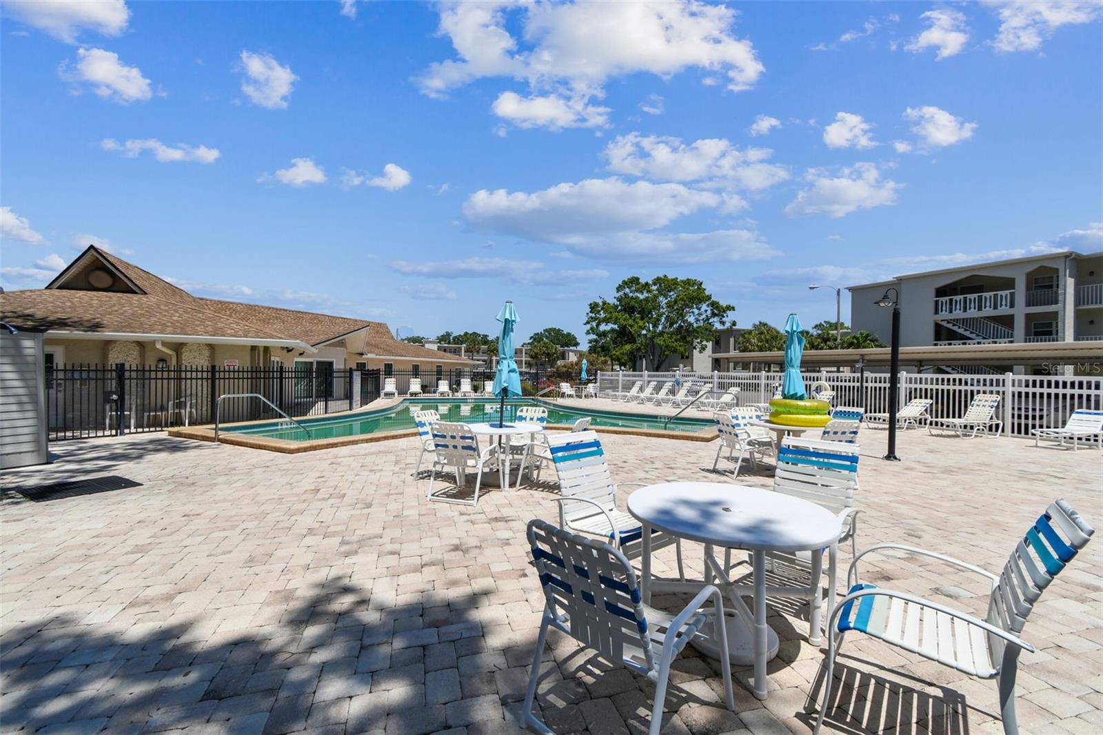 Image 29 of 39 For 946 Virginia Street 201