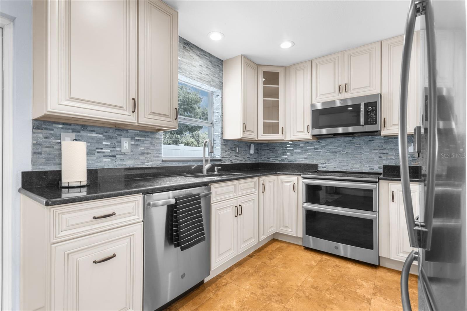 Image 4 of 32 For 5201 Quincy Street