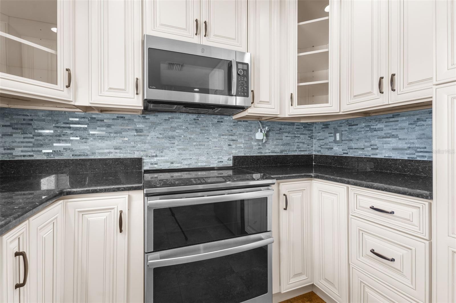 Image 6 of 32 For 5201 Quincy Street