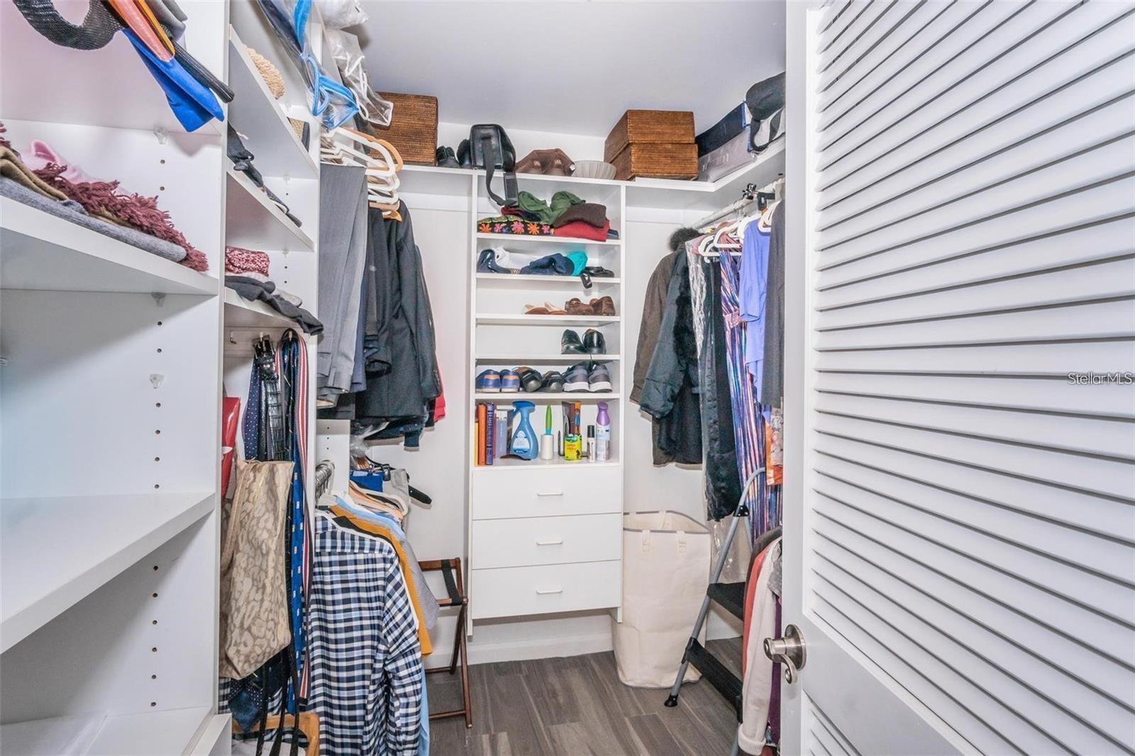 Image 18 of 31 For 1645 Snow Circle 205