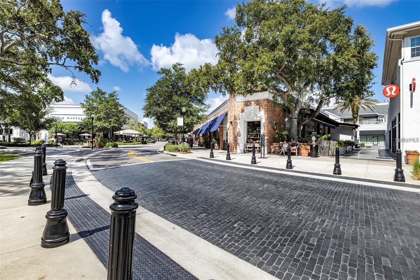 Image 2 of 31 For 1645 Snow Circle 205