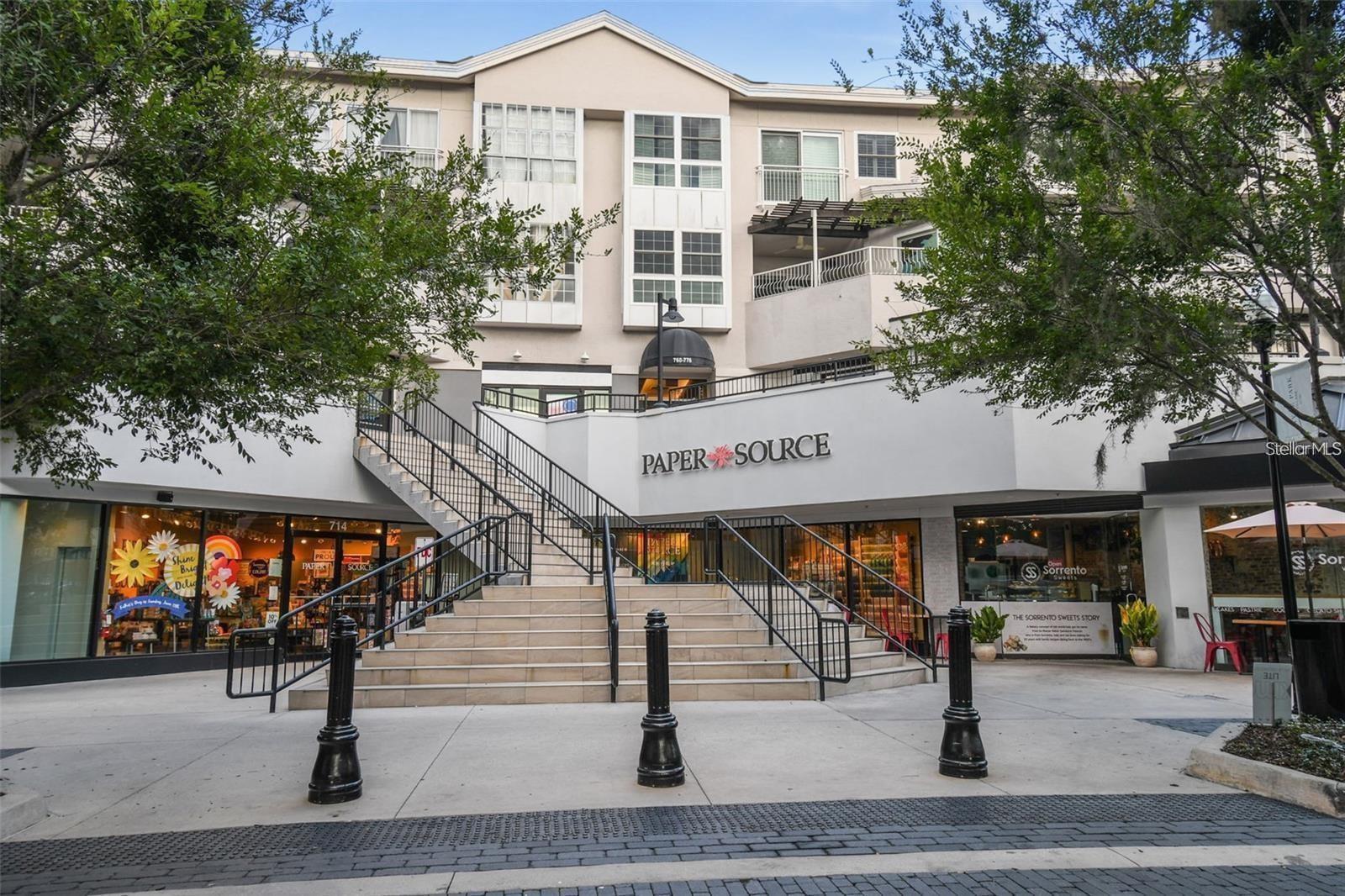 Image 26 of 31 For 1645 Snow Circle 205