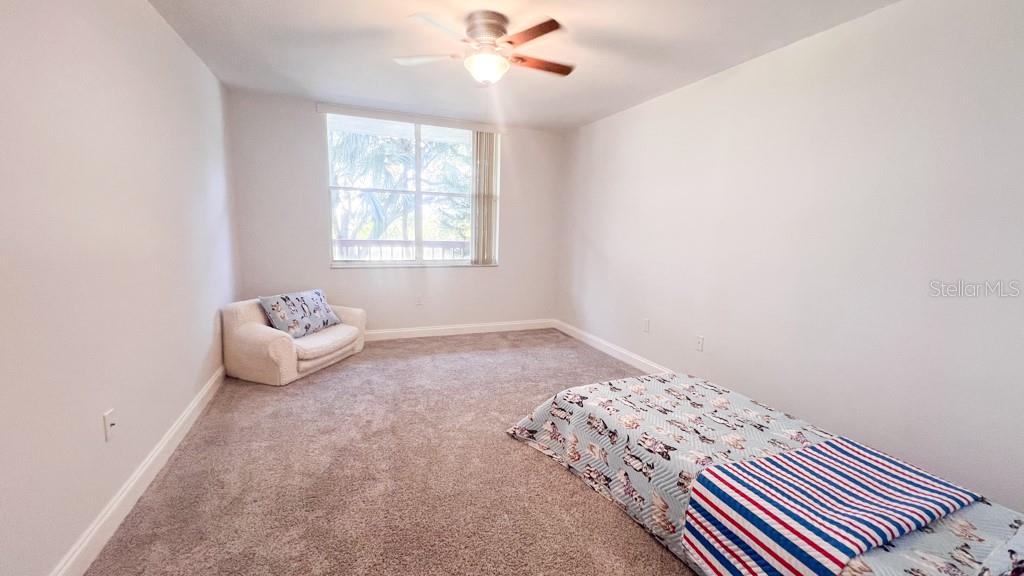 Image 12 of 21 For 2333 Feather Sound Drive A203