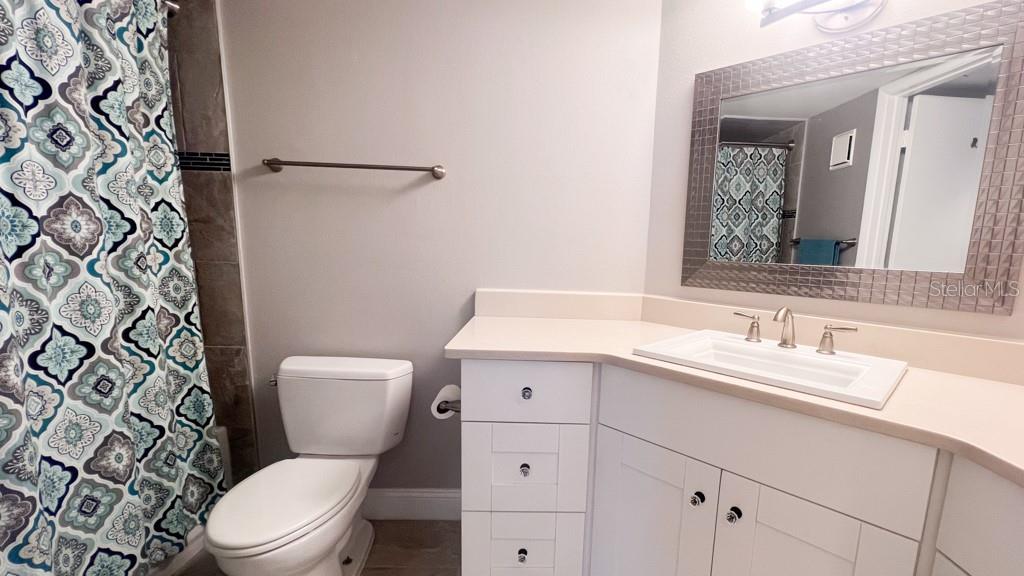 Image 13 of 21 For 2333 Feather Sound Drive A203