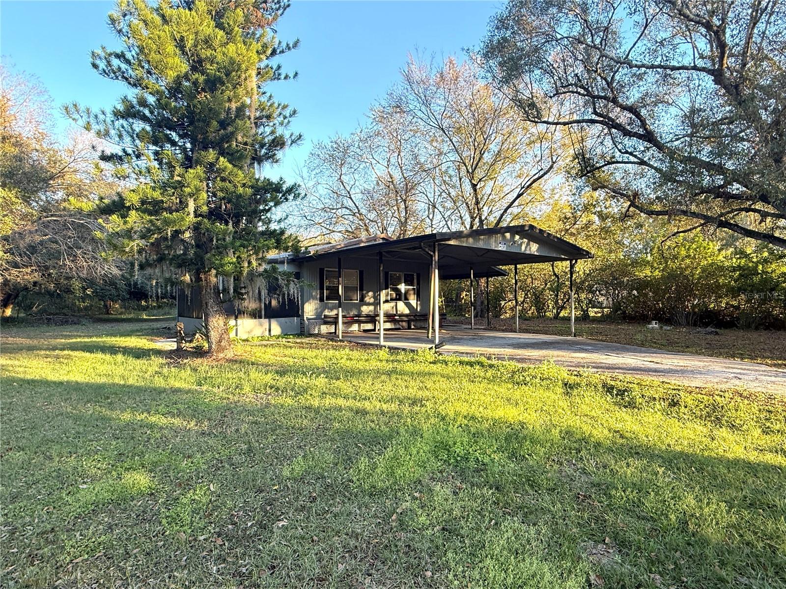 Details for 2130 Dawn Heights Drive, LAKELAND, FL 33801