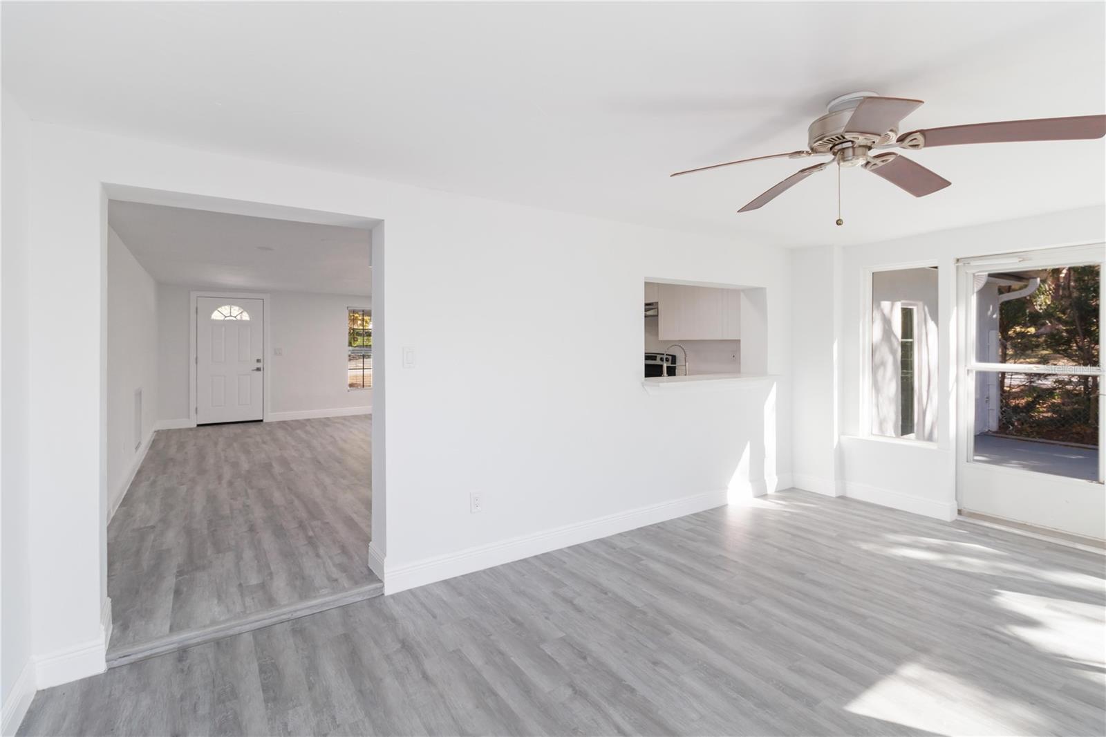 Image 16 of 31 For 8026 Hunters Whip Row Circle