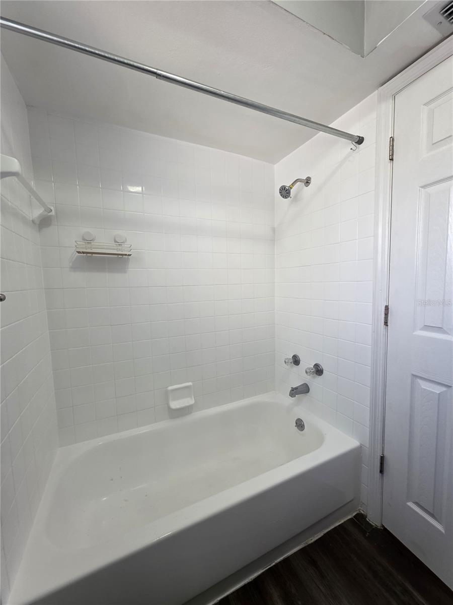 Image 10 of 10 For 705 1st Street 4