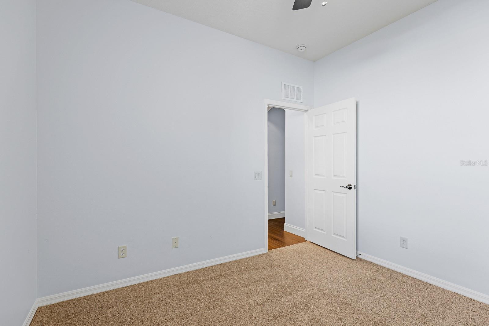 Image 15 of 43 For 5832 Tulip Flower Drive