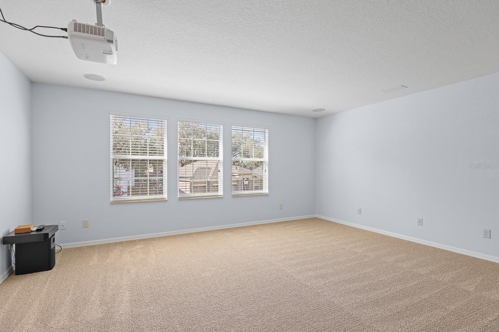 Image 18 of 43 For 5832 Tulip Flower Drive