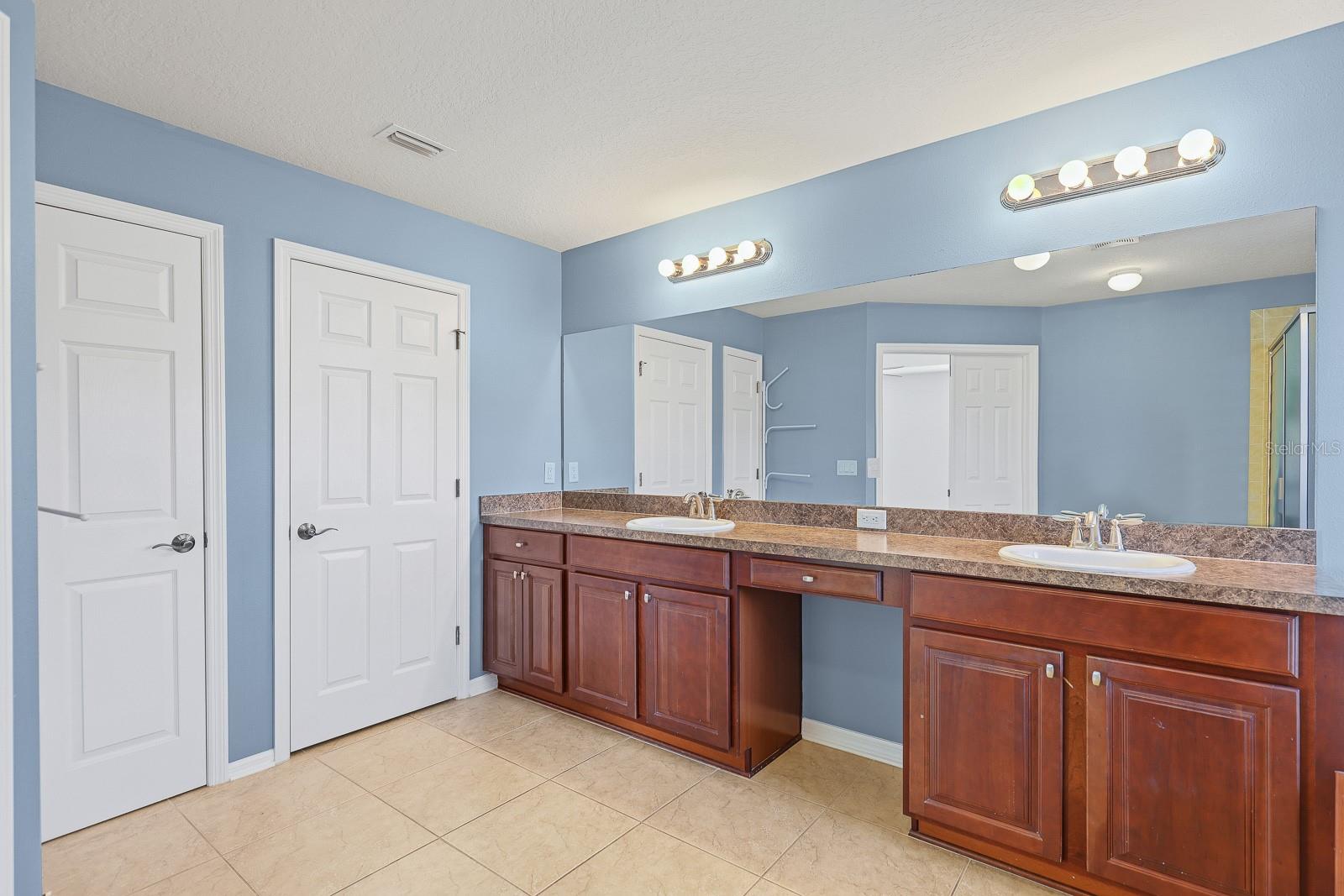 Image 24 of 43 For 5832 Tulip Flower Drive