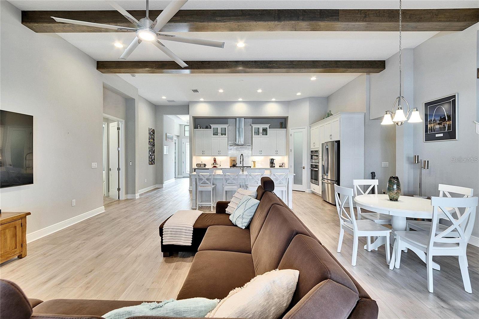 Image 14 of 59 For 10304 Meadowrun Drive