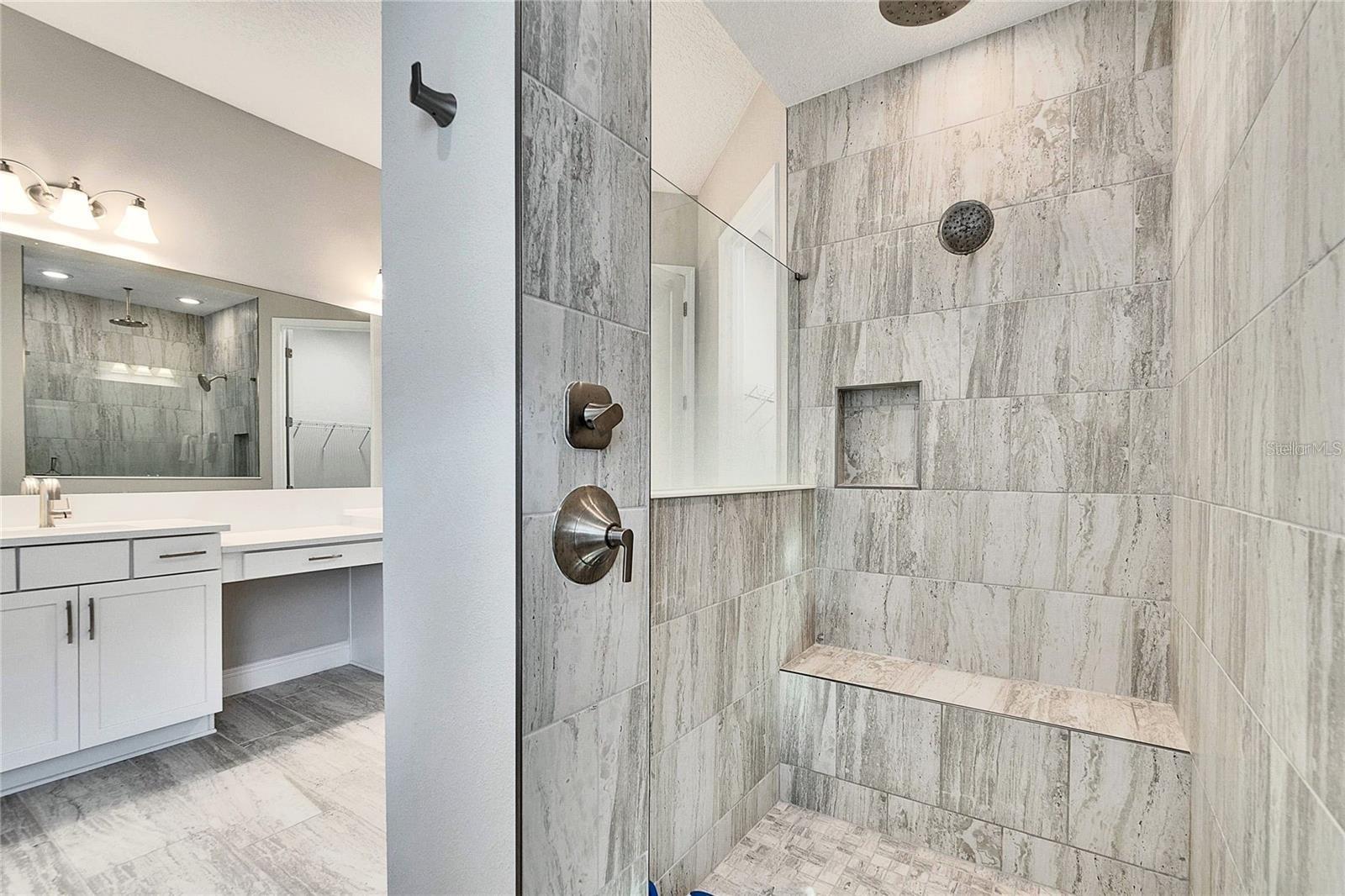 Image 20 of 59 For 10304 Meadowrun Drive