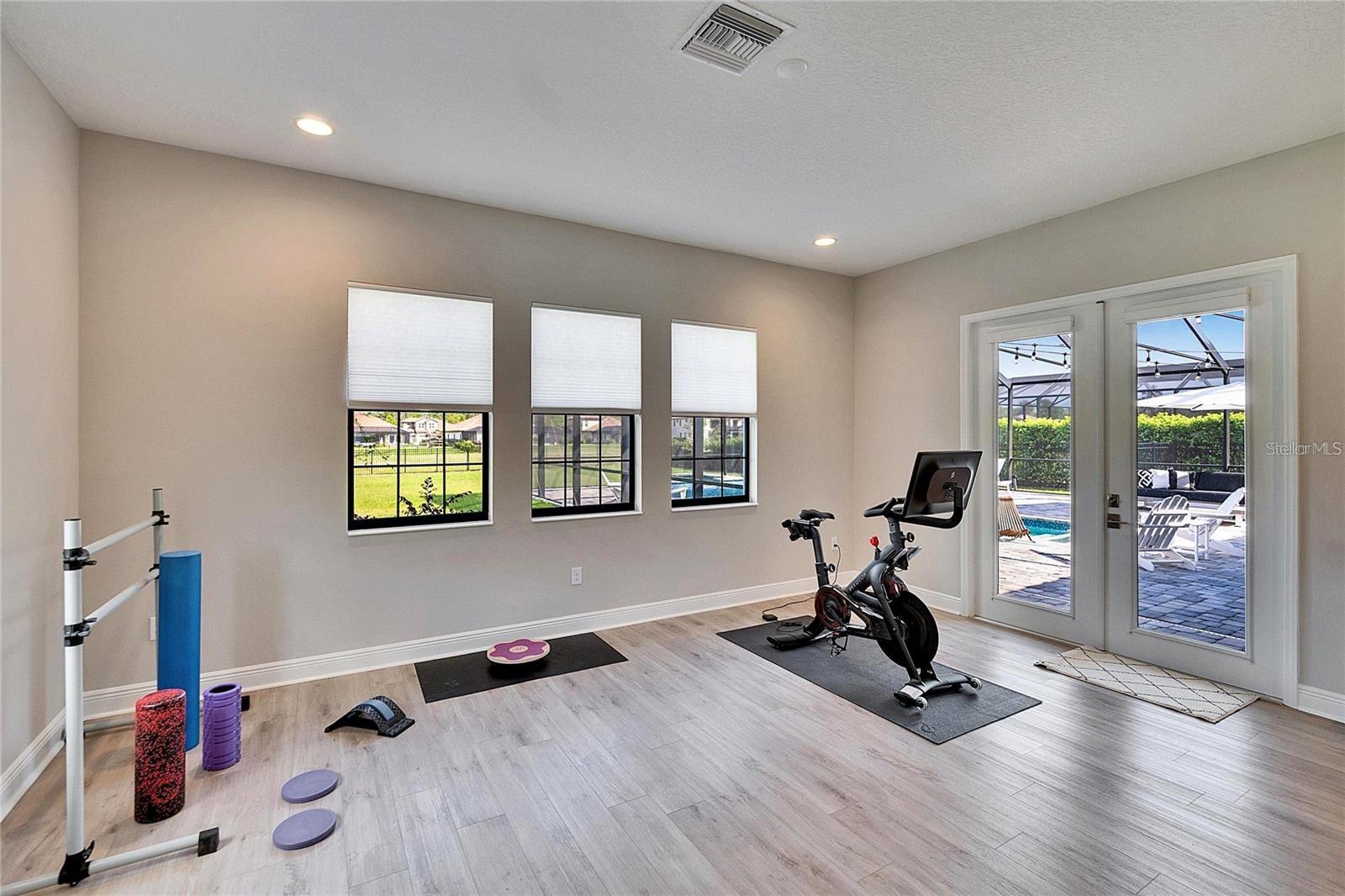 Image 34 of 59 For 10304 Meadowrun Drive